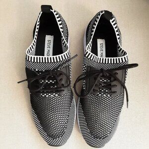 Steve Madden Narly Black Slip on sock style sneakers~W Sz 9.5 ~ M Sz  7.5